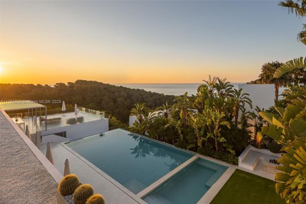 Water, Exterior, Pool, Other