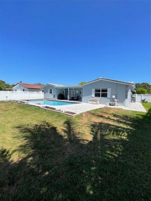 Backyard, Exterior, Pool
