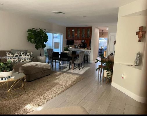 Dining room, Interior, Kitchen, Living room, Pendant Lights, Recessed Lighting, Wood Texture Flooring