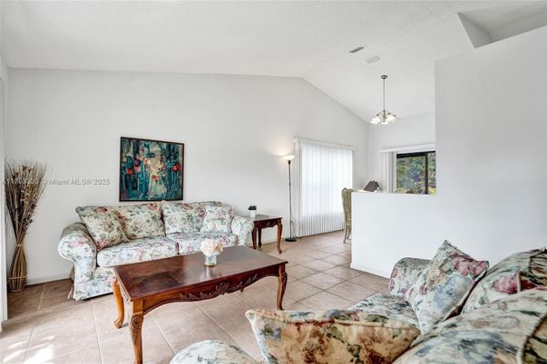 Interior, Living room, Pendant Lights