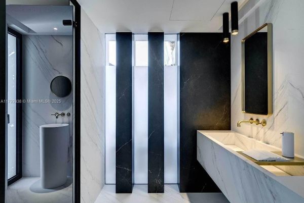 Bathroom, Interior, Marble, Marble Walls, Recessed Lighting