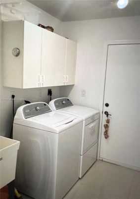 Interior, Washer