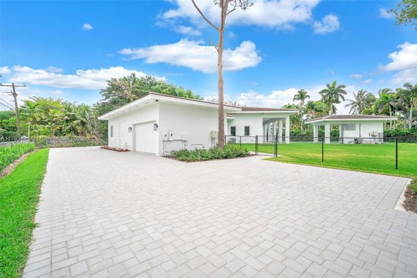 Backyard, Detached Garage, Exterior