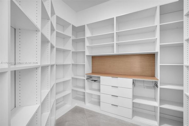 Interior, Walk-in Closets