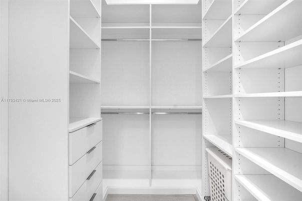 Interior, Walk-in Closets