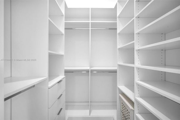Interior, Walk-in Closets