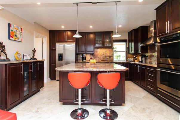 Interior, Kitchen, Pendant Lights, Recessed Lighting, Stainless Steel Appliances