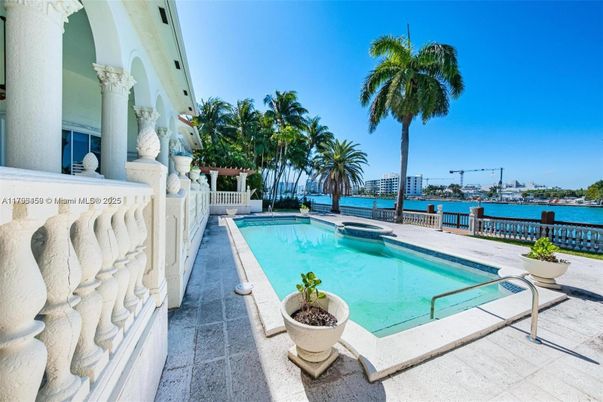 Exterior, Pool, Water