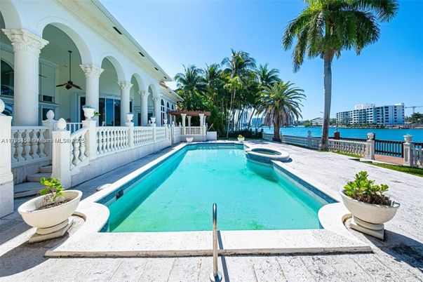 Exterior, Pool, Water