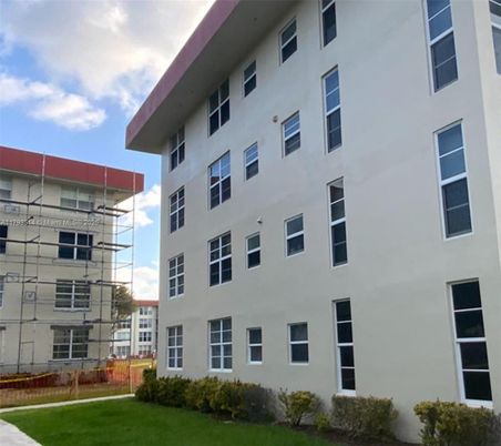 Exterior, Facade, Condo Building