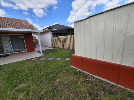 Backyard, Exterior