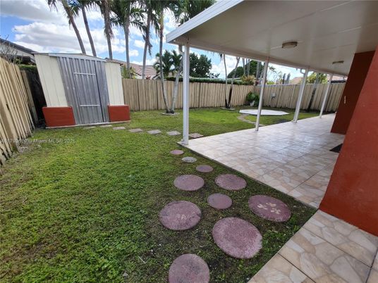 Backyard, Exterior