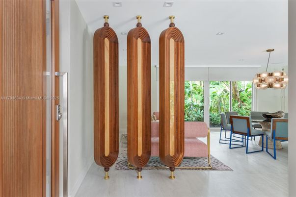 Dining room, Interior, Pendant Lights
