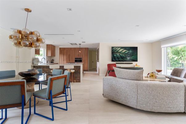 Dining room, Interior, Kitchen, Living room, Pendant Lights, Recessed Lighting
