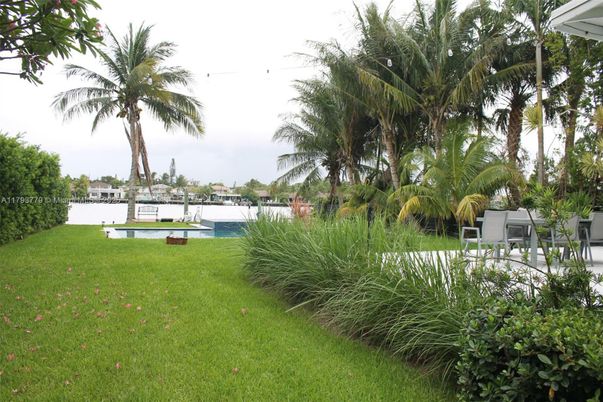 Backyard, Exterior, Lake