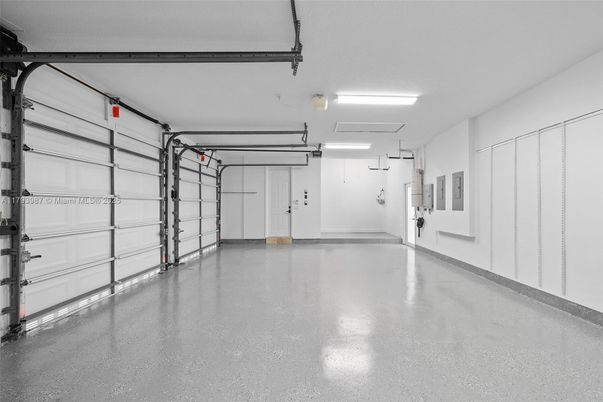 Garage, Interior