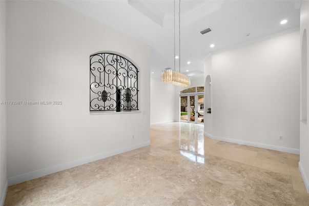 Chandelier, Empty room, Interior, Recessed Lighting