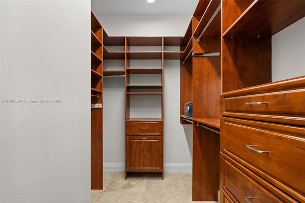 Interior, Recessed Lighting, Walk-in Closets