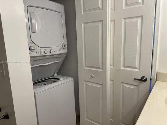Interior, Utility Closets, Washer