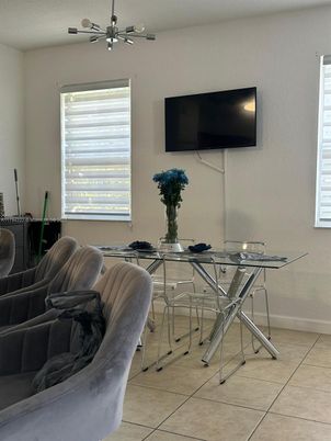 Dining room, Interior