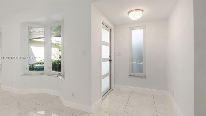 Empty room, Interior, Marble
