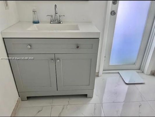 Bathroom, Interior, Marble