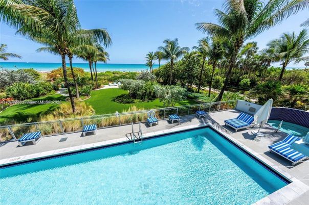 Exterior, Pool, Water