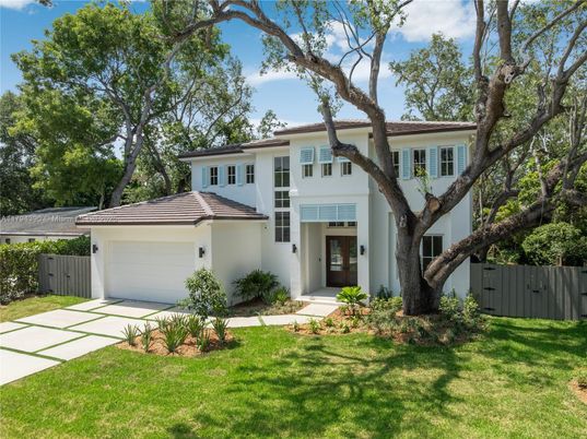 Attached, Backyard, Exterior, Facade, Mediterranean