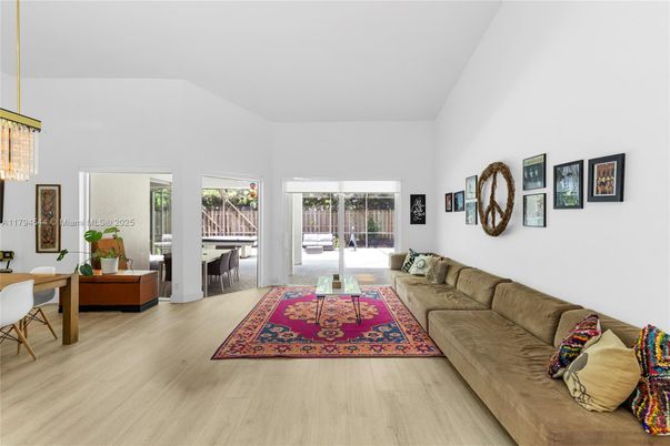 Chandelier, Dining room, Interior, Living room, Wood Texture Flooring