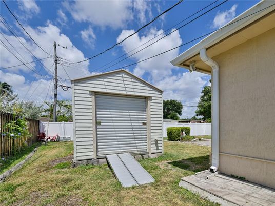 Backyard, Detached Garage, Exterior