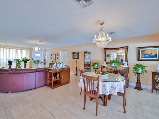 Chandelier, Dining room, Interior, Living room