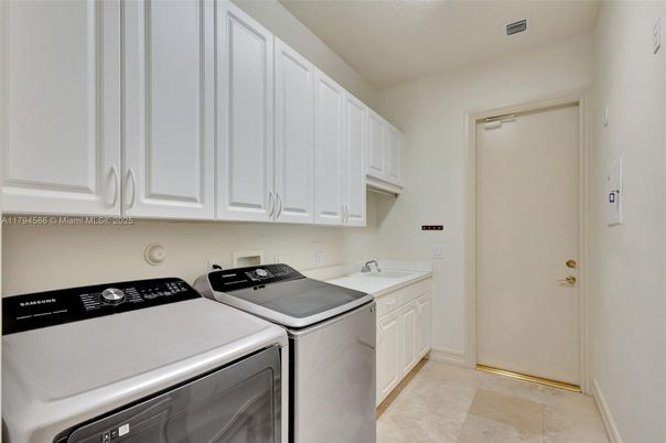 Interior, Washer
