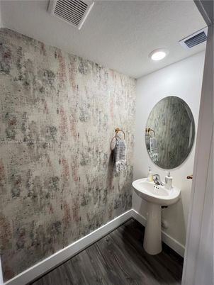 Bathroom, Interior, Recessed Lighting, Wood Texture Flooring