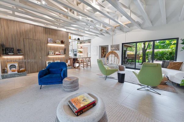 Fireplace, Interior, Living room, Pendant Lights