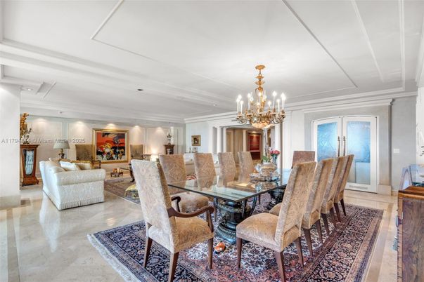 Chandelier, Dining room, Interior, Living room