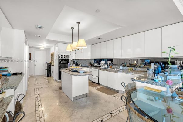 Chandelier, Interior, Kitchen, Pendant Lights, Stainless Steel Appliances