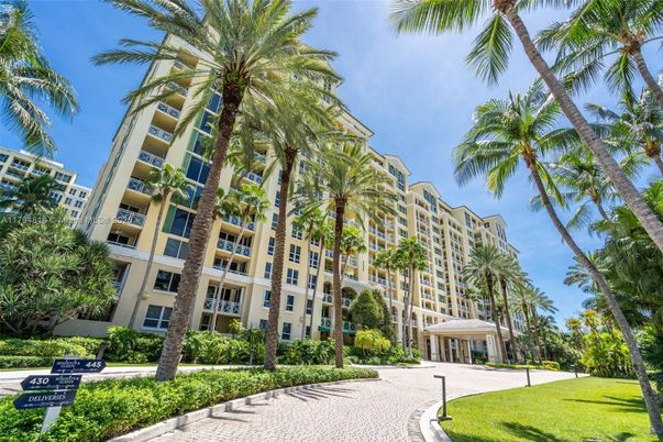 Exterior, Facade, Condo Building