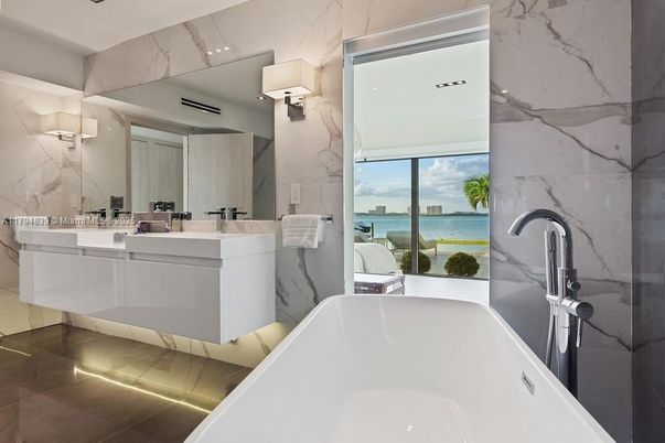 Bathroom, Free Standing Baths, Interior, Marble Walls, Water