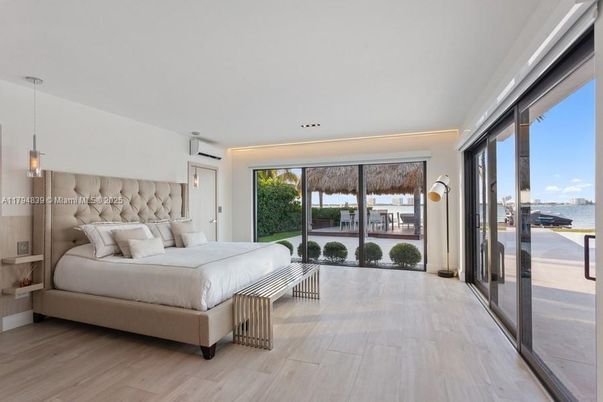 Bedroom, Interior, Pendant Lights, Recessed Lighting, Wood Texture Flooring