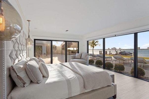 Bedroom, Interior, Water, Wood Texture Flooring