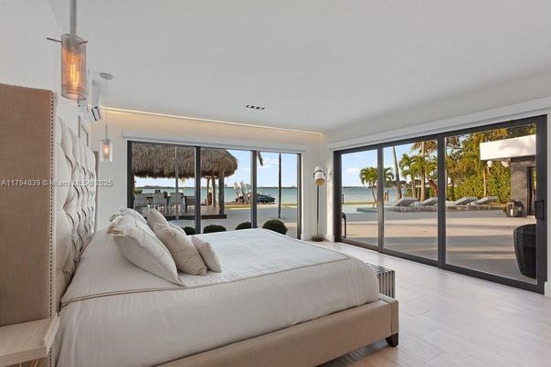 Bedroom, Interior, Water, Wood Texture Flooring