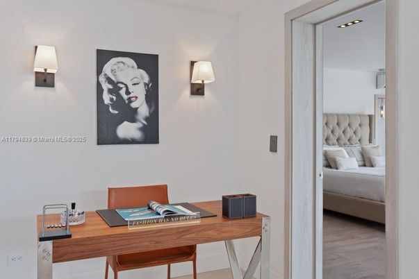 Bedroom, Home Office, Interior