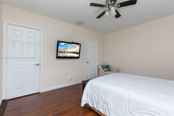 Bedroom, Interior, Wood Texture Flooring