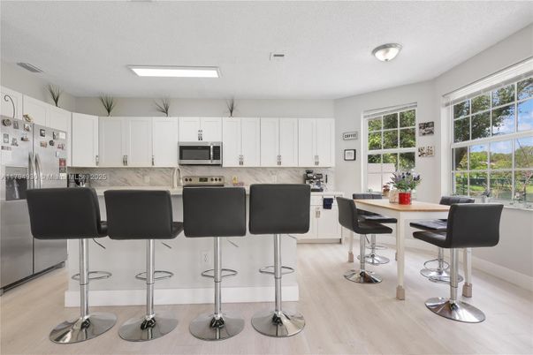 Dining room, Interior, Kitchen, Stainless Steel Appliances, Wood Texture Flooring