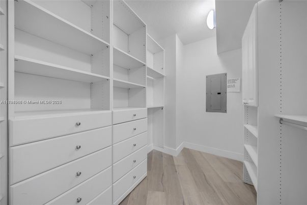 Interior, Walk-in Closets, Wood Texture Flooring