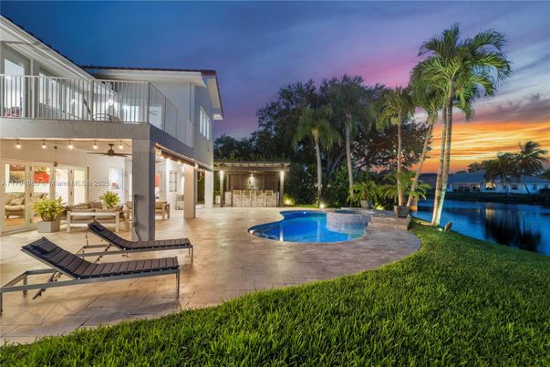 Exterior, Pool, Water