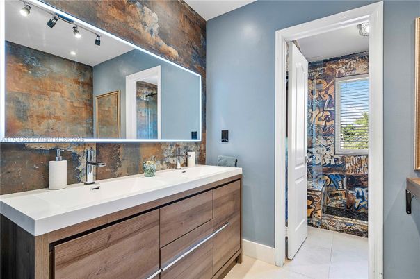 Bathroom, Interior