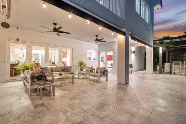 Exterior, Living room