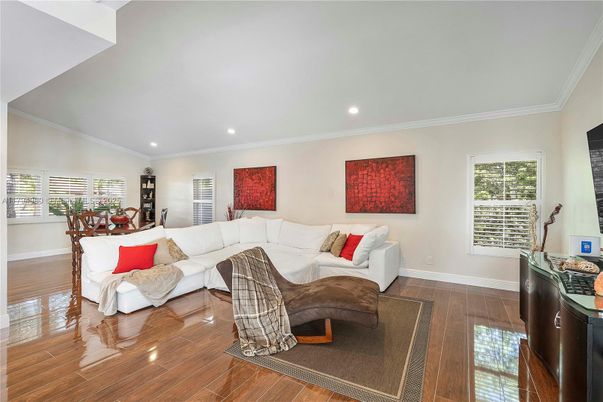 Dining room, Interior, Living room, Recessed Lighting, Wood Texture Flooring