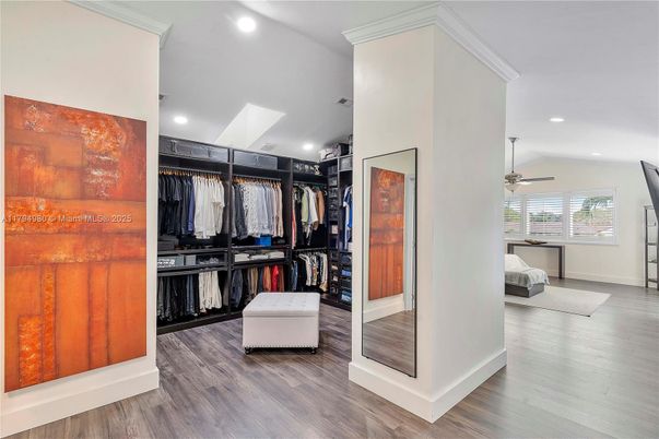 Interior, Recessed Lighting, Walk-in Closets, Wood Texture Flooring